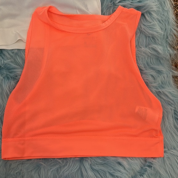 NWOT! 2 Nike Cropped Jersey Tops! Size medium - Picture 2 of 5